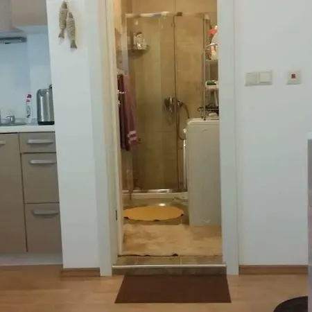 Aphrodite Roce Apartment *